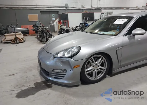 2010 Porsche Panamera 4S z USA, uszkodzony, nr VIN WP0AB2A74AL062832